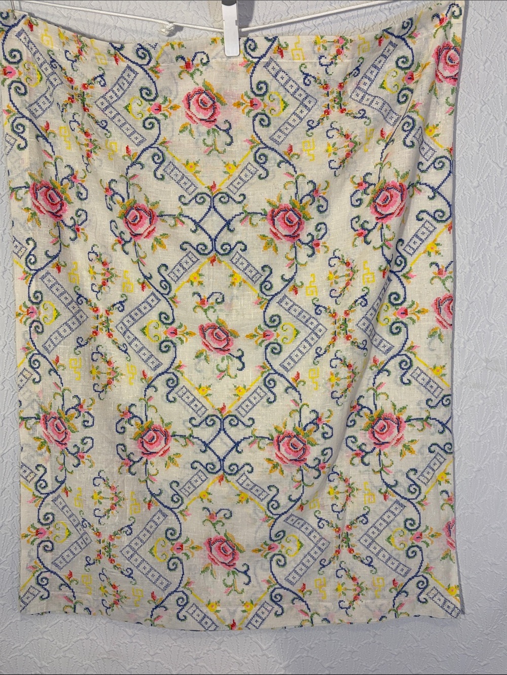Linen Textile Vintage hand embroidered cross-stitched floral tablecloth 41”x 64”